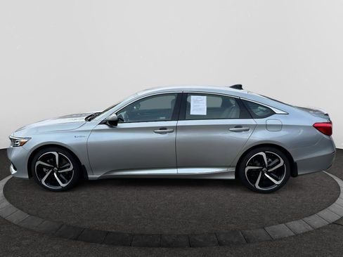 Used 2022 Honda Accord Sport image 2
