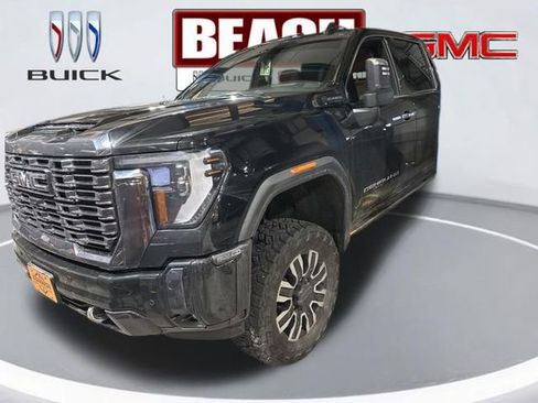 Used 2024 GMC Sierra 2500 Denali Ultimate image 4