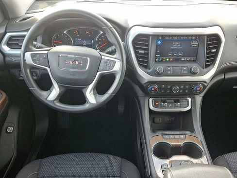 Certified 2023 GMC Acadia SLE w/ Driver Convenience Package image 12