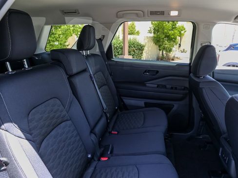 New 2026 Nissan Pathfinder SV FWD image 18