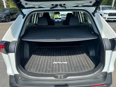 Used 2025 Toyota RAV4 XLE w/ Convenience Package FWD image 9