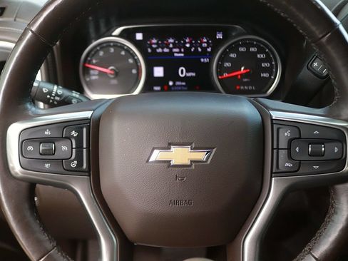 Used 2019 Chevrolet Silverado 1500 LTZ w/ LTZ Premium Package AWD/4WD image 17