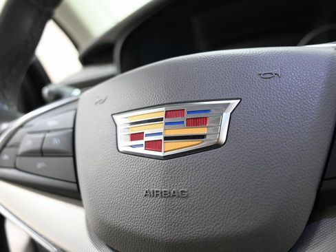 Used 2020 Cadillac XT5 Premium Luxury image 38