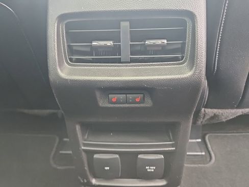 Used 2015 Ford Edge Titanium w/ Equipment Group 302A image 31