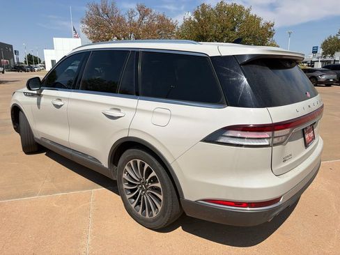 Used 2022 Lincoln Aviator Reserve w/ Elements Package Plus RWD image 2