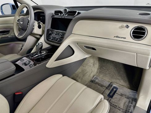 Certified 2023 Bentley Bentayga AWD/4WD image 2