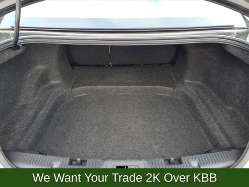 Used 2018 Ford Taurus SE image 23