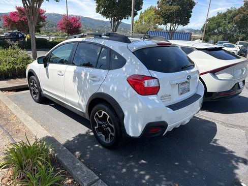 Used 2017 Subaru Crosstrek 2.0i Premium w/ Popular Package #2 AWD/4WD image 4