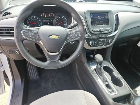Used 2024 Chevrolet Equinox LS w/ Driver Confidence II Package FWD image 17
