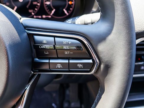 New 2025 MAZDA CX-70 Plug-In Hybrid w/ Premium Pkg image 28