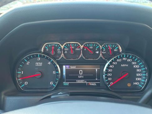 Used 2017 Chevrolet Silverado 1500 LT w/ All Star Edition image 23