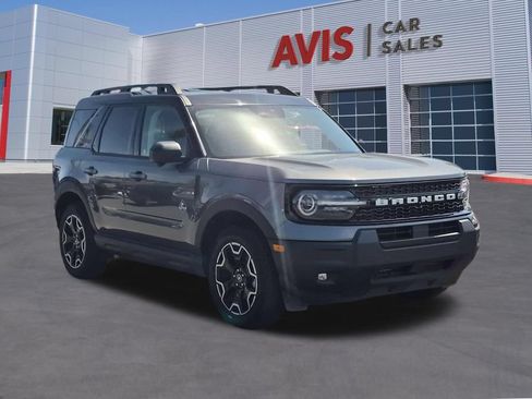 Used 2025 Ford Bronco Sport Outer Banks w/ Outer Banks Tech Package+ AWD/4WD image 3
