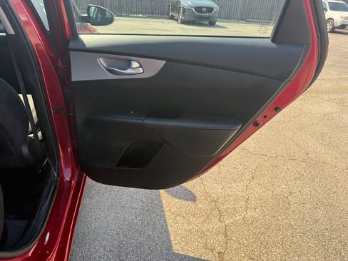 Used 2023 Kia Forte LXS w/ LXS Technology Package FWD image 36