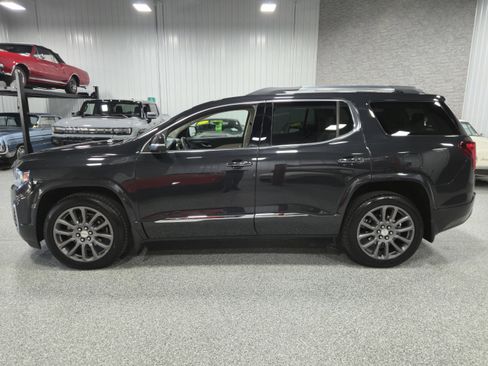 Certified 2020 GMC Acadia Denali w/ Technology Package image 2