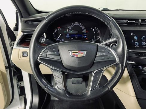 Used 2019 Cadillac XT5 Luxury image 22