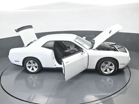 Used 2023 Dodge Challenger SXT image 62