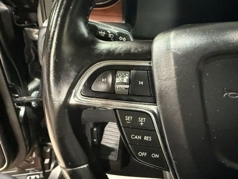 Used 2021 Lincoln Nautilus Reserve w/ Monochromatic Package image 18