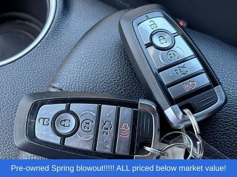 Used 2022 Ford Mustang GT RWD image 28