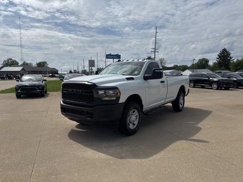 Used 2024 RAM 2500 Tradesman w/ Snow Chief Group AWD/4WD image 3