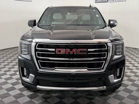 Used 2023 GMC Yukon XL SLT AWD/4WD image 9