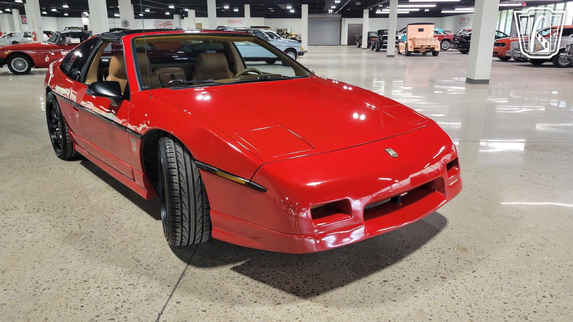 Used 1988 Pontiac Fiero GT RWD image 28