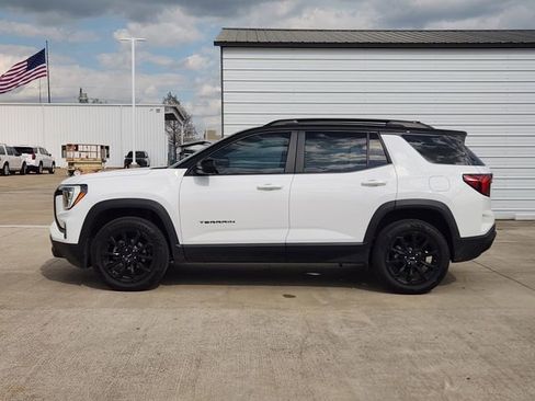 Used 2026 GMC Terrain Elevation w/ Elevation Premium Package image 4