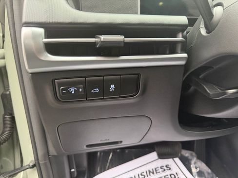 Used 2025 Hyundai Santa Cruz SEL image 19