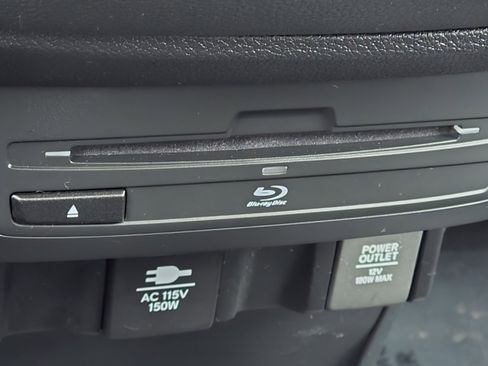 Certified 2023 Honda Odyssey Touring image 10