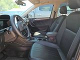 Used 2023 Volkswagen Tiguan SE image 3