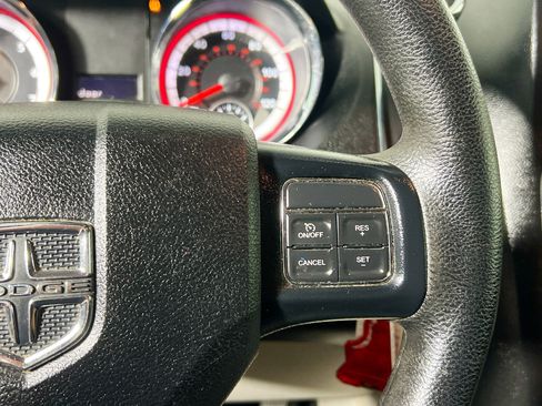 Used 2019 Dodge Grand Caravan SE FWD image 13
