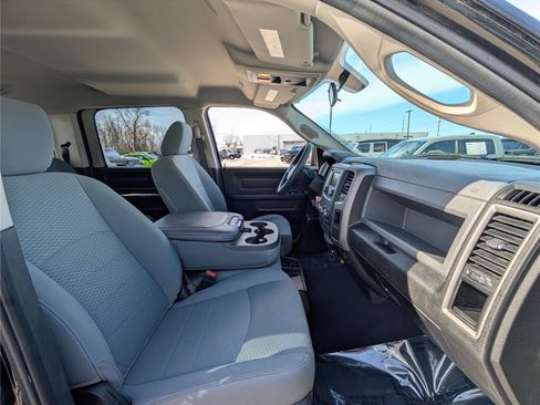 Used 2019 RAM 1500 Express w/ Express Value Package image 10