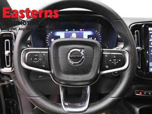 Used 2024 Volvo XC40 B5 Core AWD/4WD image 10