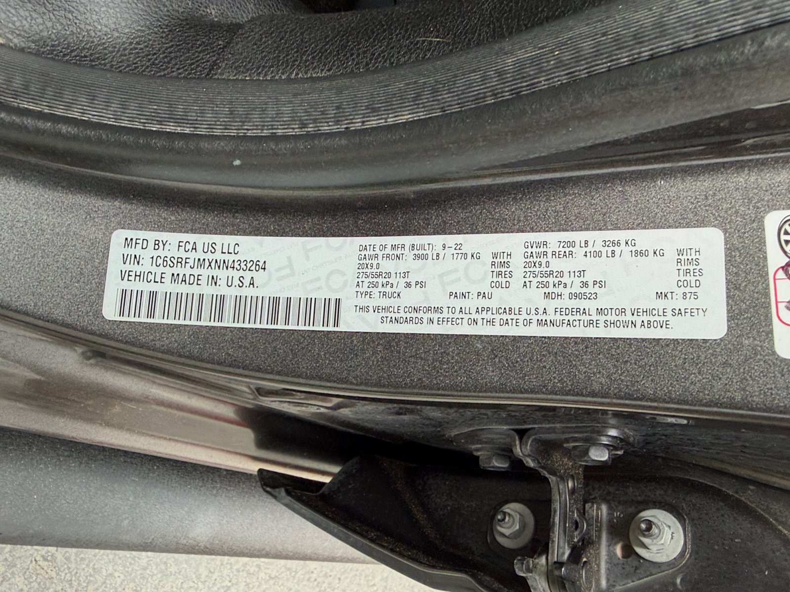Used 2022 RAM 1500 Laramie AWD/4WD image 30