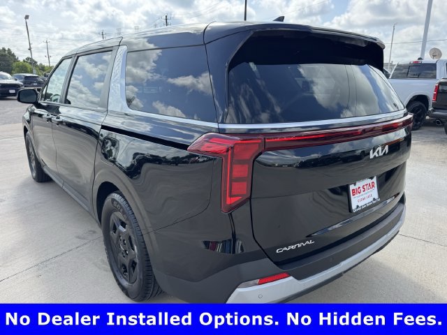 Used 2025 Kia Carnival FWD image 4