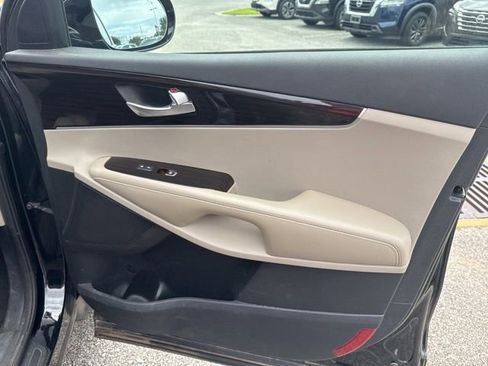 Used 2020 Kia Sorento S FWD image 14
