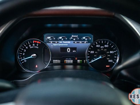 Used 2020 Ford F350 Platinum w/ Tremor Off-Road Package image 32