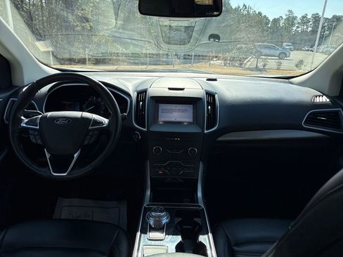 Used 2019 Ford Edge SEL w/ Equipment Group 201A image 16
