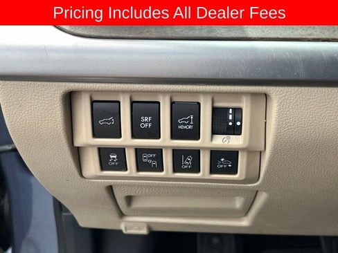 Used 2017 Subaru Outback 2.5i Limited AWD/4WD image 8