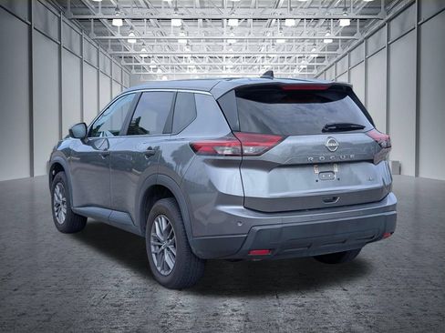 Used 2024 Nissan Rogue S AWD/4WD image 8