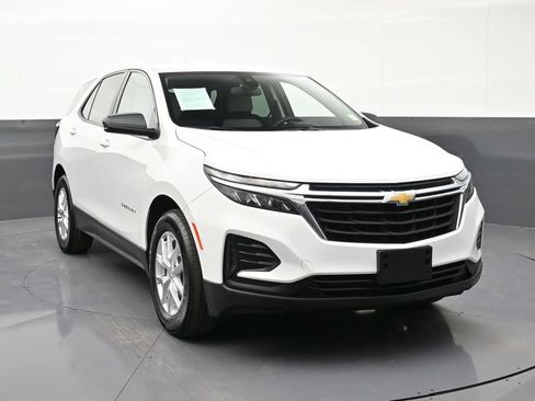 Used 2024 Chevrolet Equinox LS w/ LS Convenience Package FWD image 7