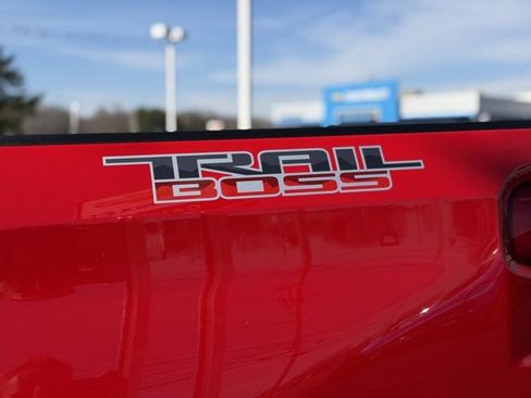 Used 2025 Chevrolet Silverado 1500 Custom Trail Boss image 9