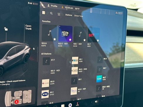 Used 2022 Tesla Model Y Performance AWD/4WD image 16