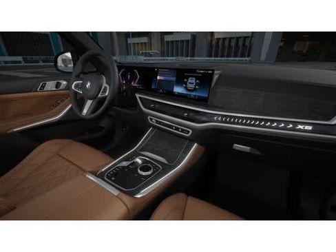 New 2026 BMW X5 sDrive40i image 14