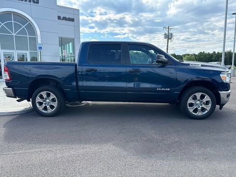Used 2023 RAM 1500 Big Horn AWD/4WD image 9