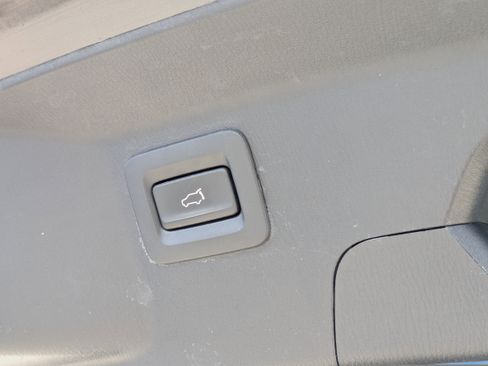 Used 2018 MAZDA CX-9 Touring image 14