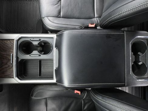 Used 2019 Ford F350 Lariat w/ Chrome Package image 32