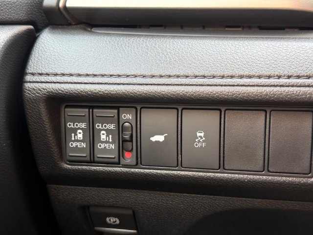 Used 2025 Honda Odyssey EX-L image 30