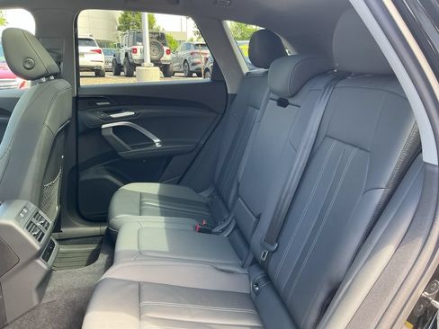 Used 2025 Audi Q5 Premium Plus AWD/4WD image 22