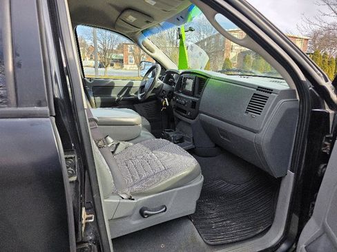 Used 2008 Dodge Ram 1500 Truck ST image 17