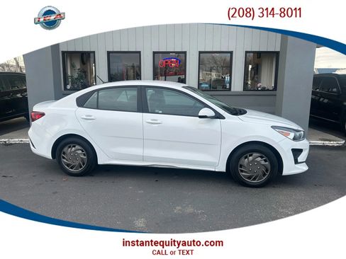 Used 2021 Kia Rio S image 1